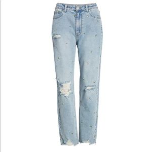 Embroidered Ripped Mom Jeans